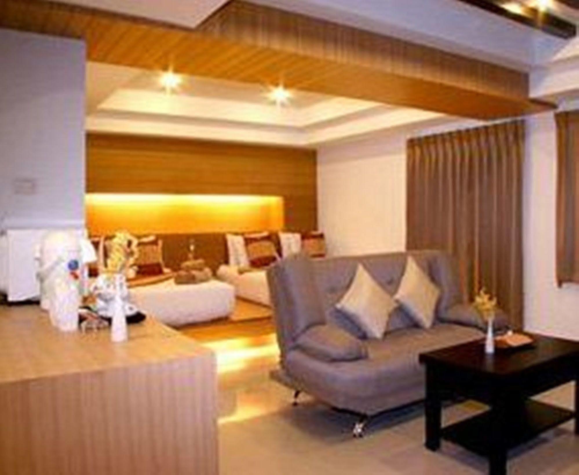 Tanawit Hotel & Spa HHQ Exterior foto